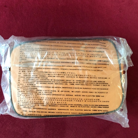 H&M Crossbody - Picture 2 of 3